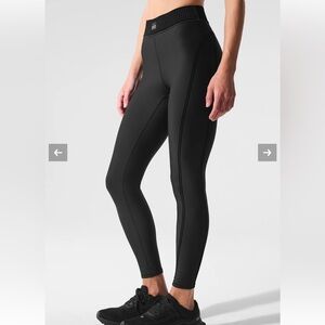 ALO Yoga Airlift High-Waist 7/8 Line Up Legging